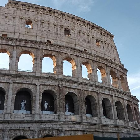 Hotel 4 Coronati Roma Dış mekan fotoğraf